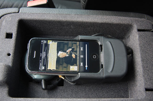 http://www.forum-peugeot.com/Forum/mesimages/7691/iPhone en fonction.jpg